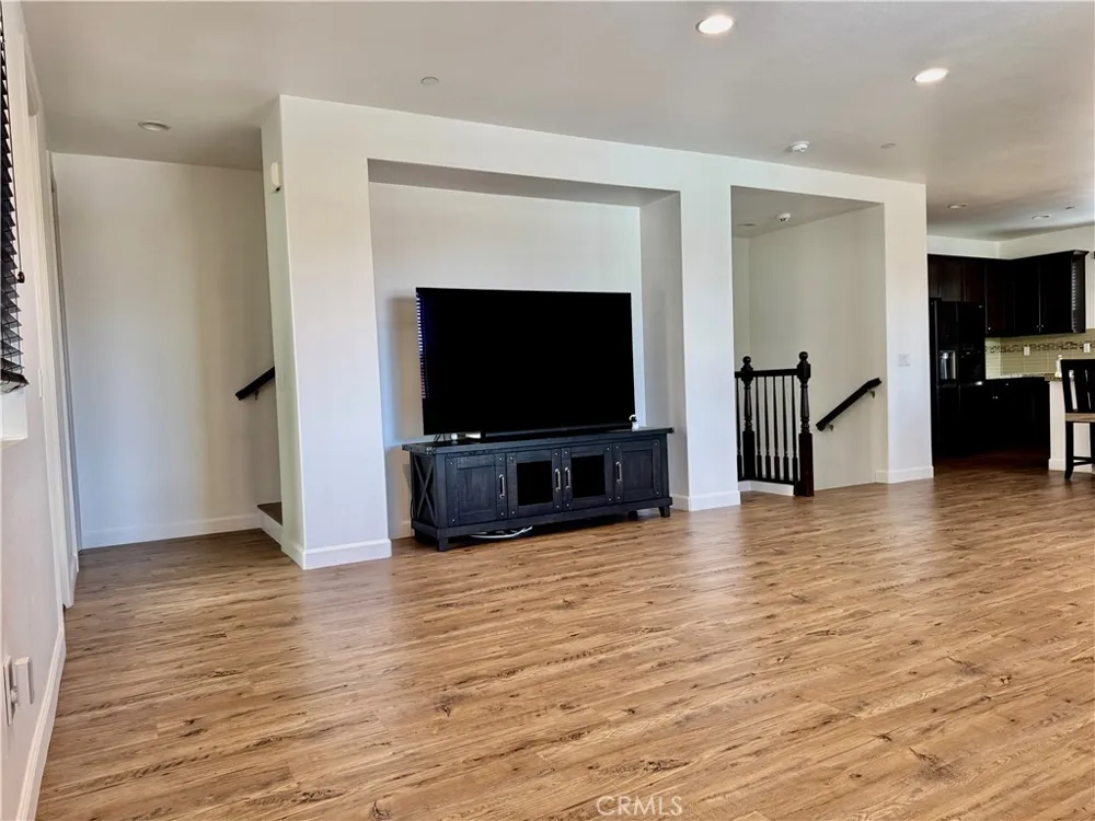 1391 Clementine Way Fullerton, CA 92833
