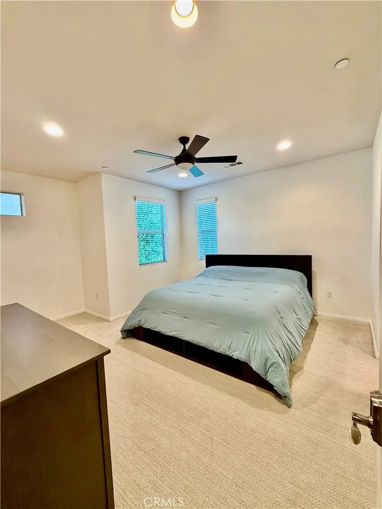 1391 Clementine Way Fullerton, CA 92833