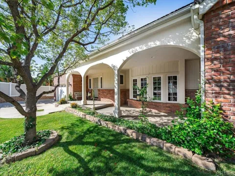 23786 Moonglow Court