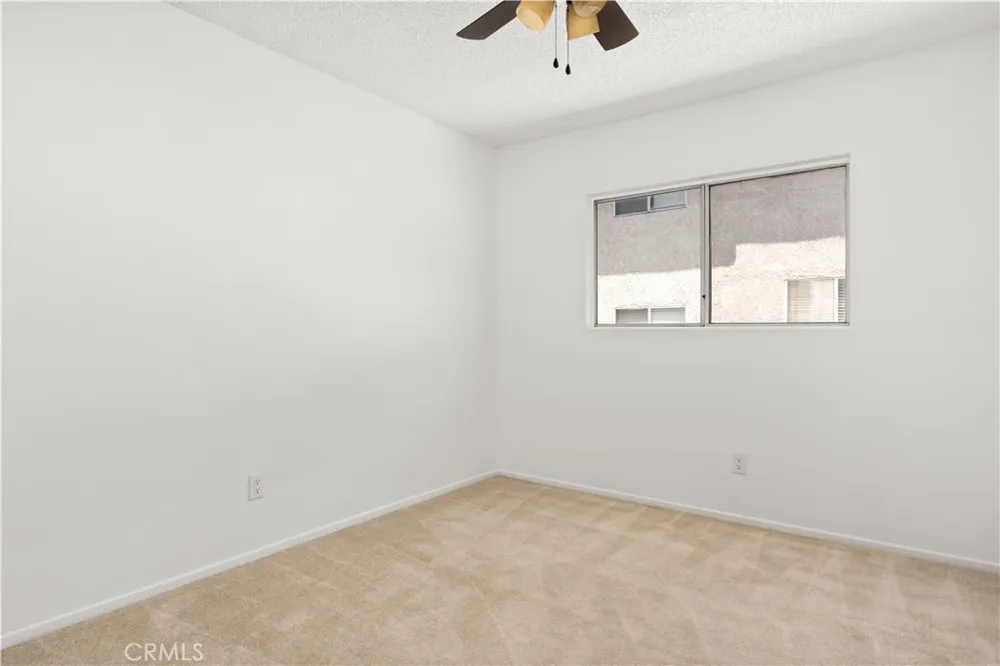 13100 Bromont Avenue #15 Sylmar, CA 91342