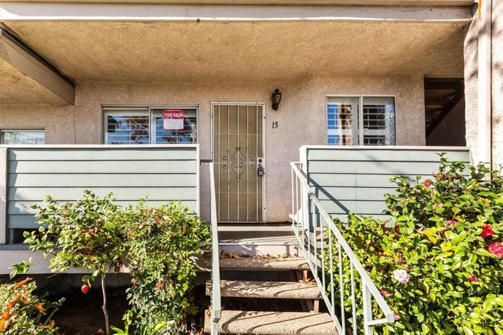 13100 Bromont Avenue #15 Sylmar, CA 91342