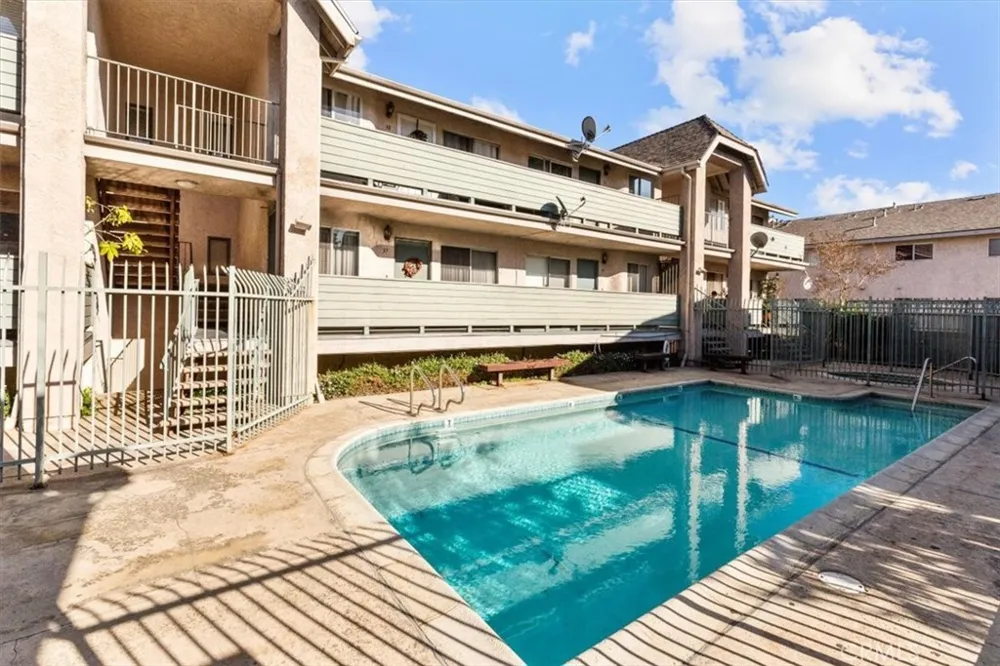 13100 Bromont Avenue #15 Sylmar, CA 91342