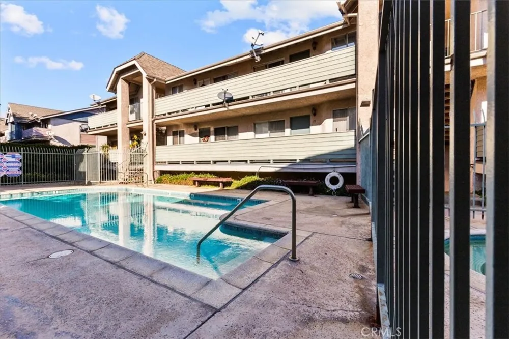13100 Bromont Avenue #15 Sylmar, CA 91342