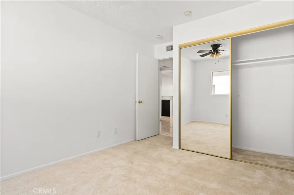 13100 Bromont Avenue #15 Sylmar, CA 91342