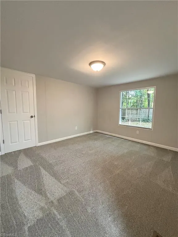 6557 Kerr Drive Randleman, NC 27317