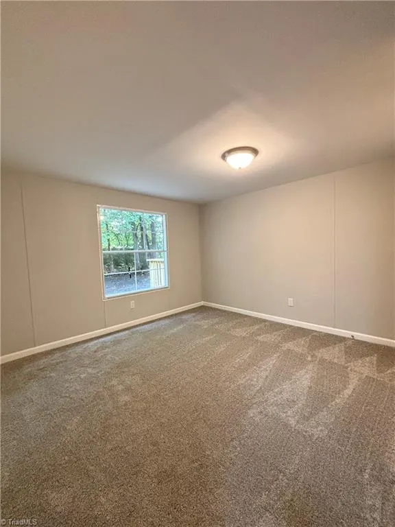 6557 Kerr Drive Randleman, NC 27317