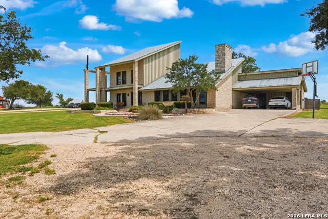 4874 Old Lehmann Kingsbury, TX 78638