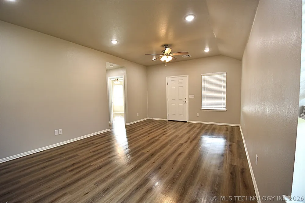 736 Elm Street Seminole, OK 74868