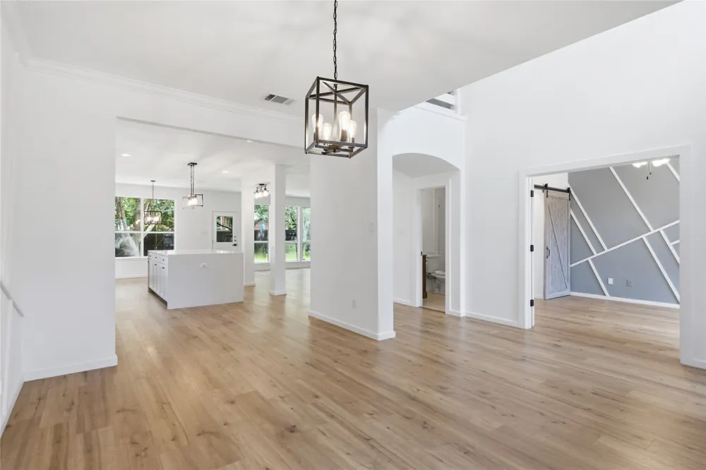 9309 La Puente Drive Austin, TX 78749