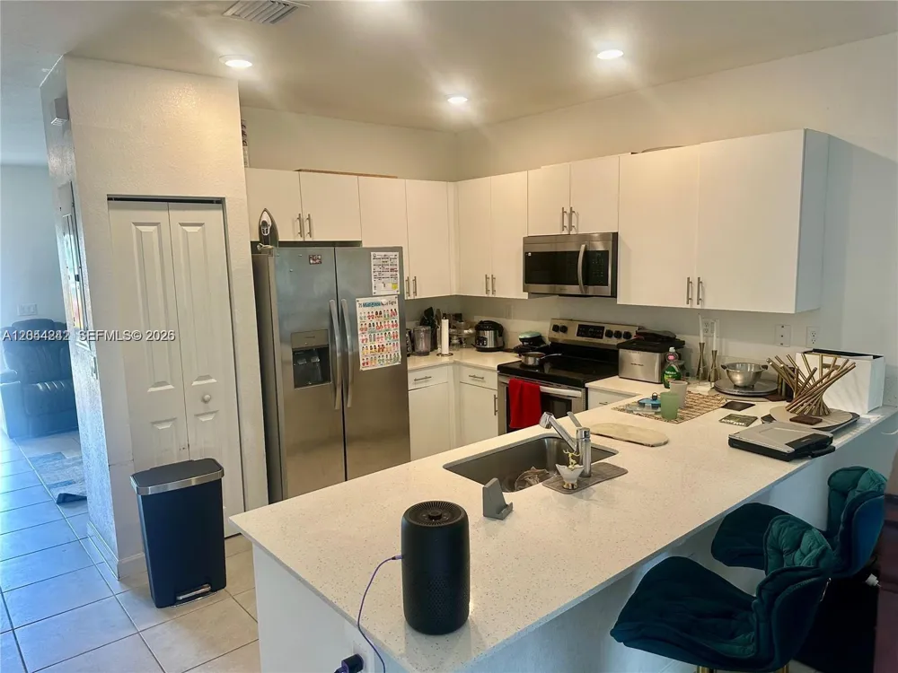 22913 SW 99th Ave Cutler Bay, FL 33190