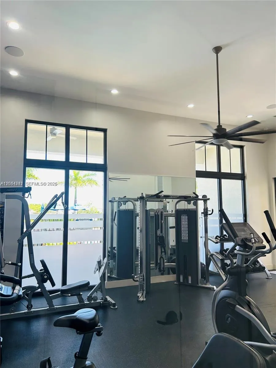 22913 SW 99th Ave Cutler Bay, FL 33190