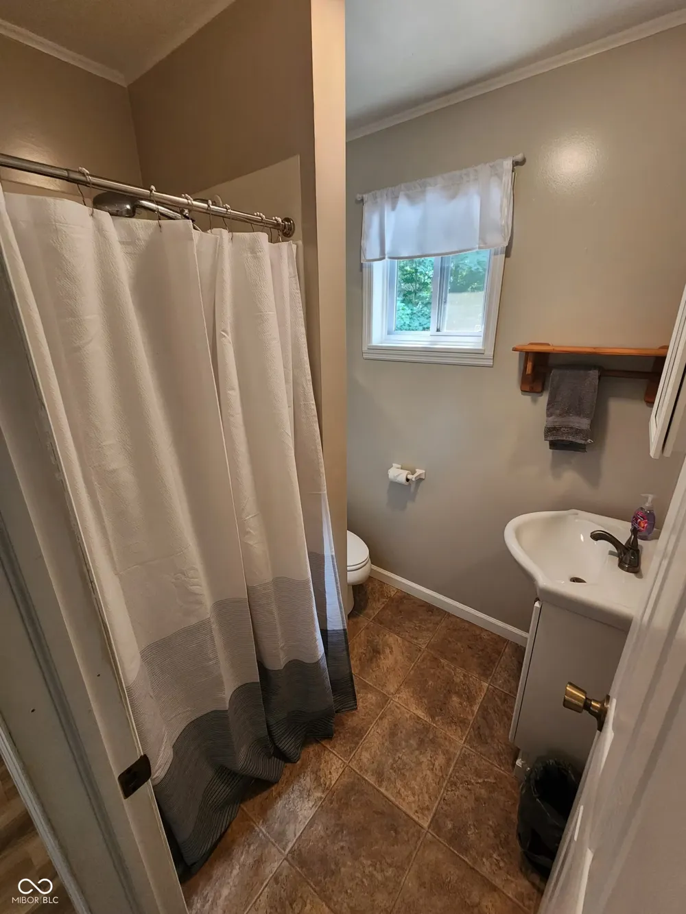 2598 S Wenonah Drive Liberty, IN 47353