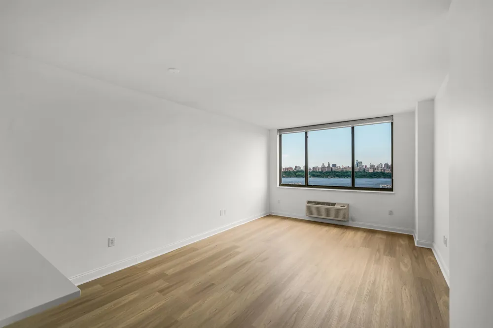 99 GORGE RD Edgewater, NJ 07020
