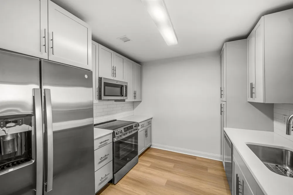 99 GORGE RD Edgewater, NJ 07020