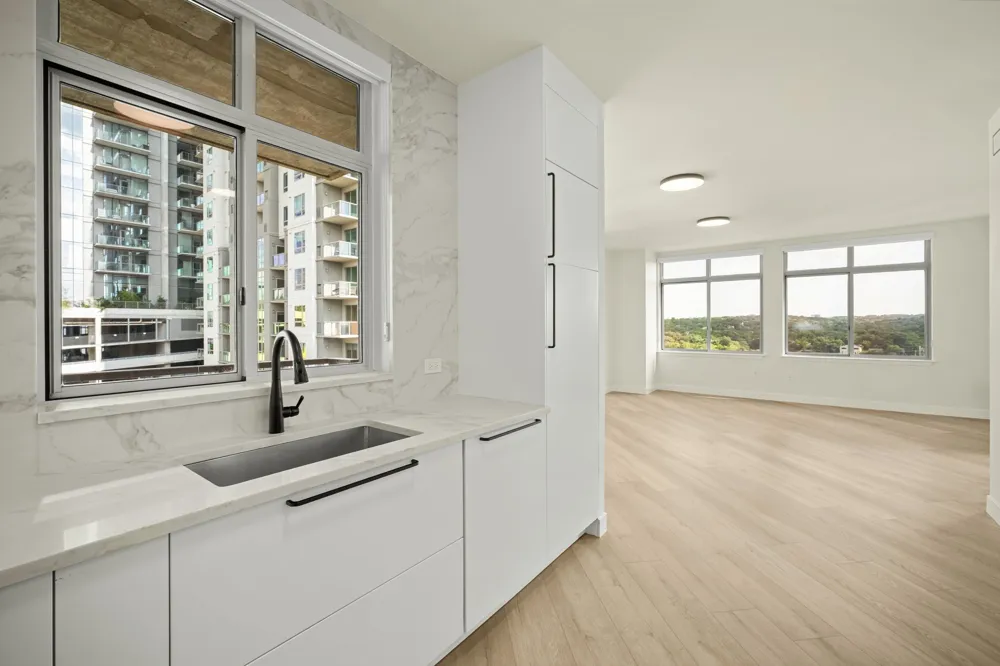 54 Rainey Street #1201 Austin, TX 78701