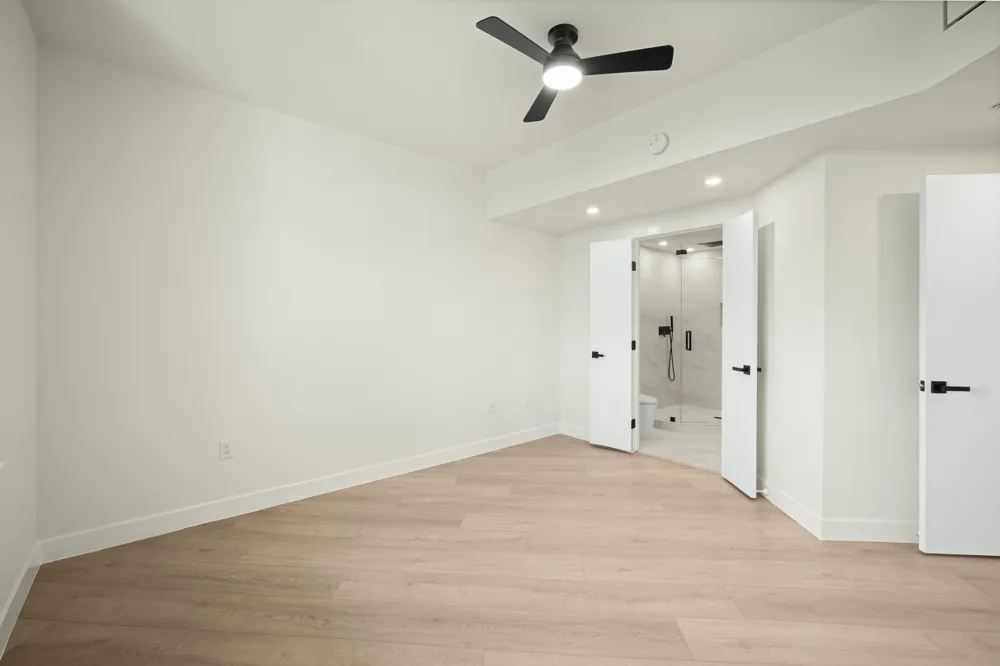 54 Rainey Street #1201 Austin, TX 78701