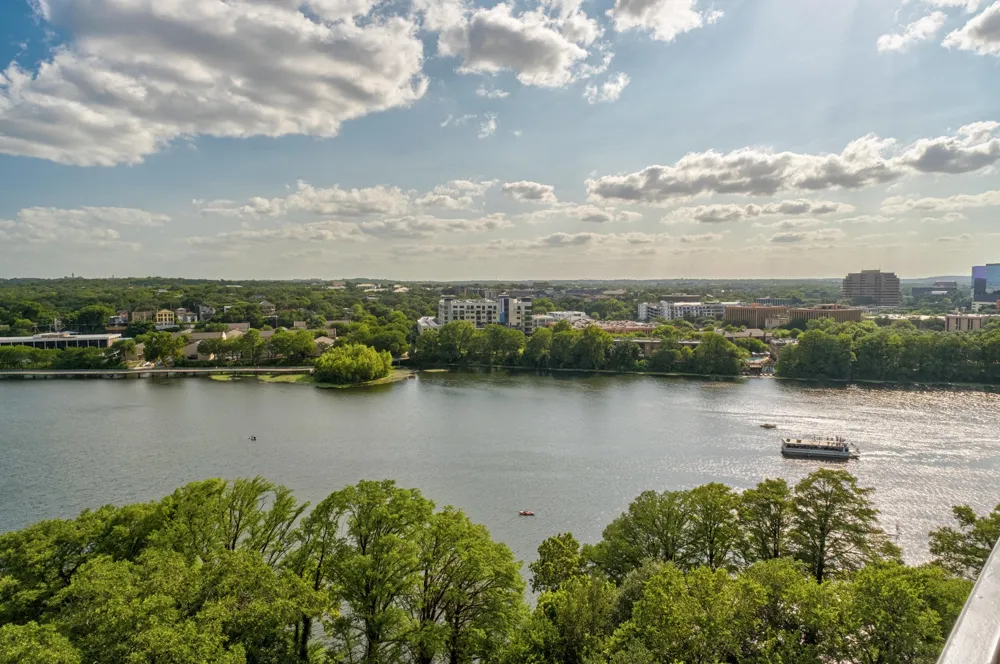 54 Rainey Street #1201 Austin, TX 78701