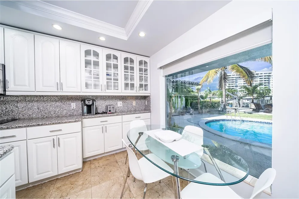 13140 Coronado Dr North Miami, FL 33181