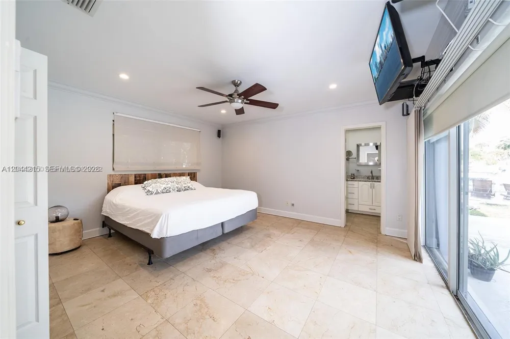 13140 Coronado Dr North Miami, FL 33181