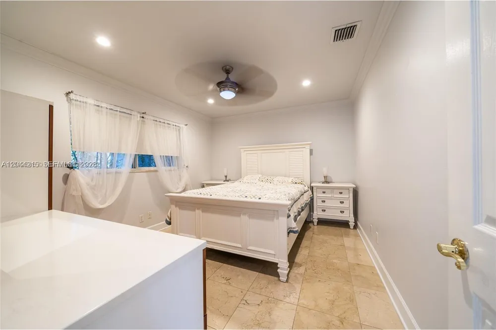 13140 Coronado Dr North Miami, FL 33181