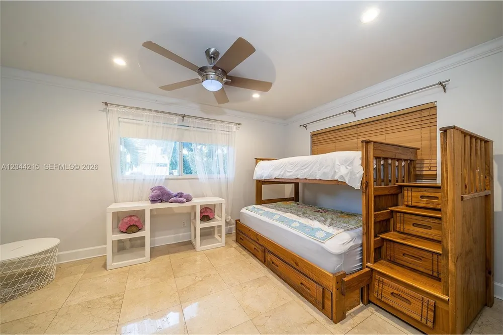 13140 Coronado Dr North Miami, FL 33181
