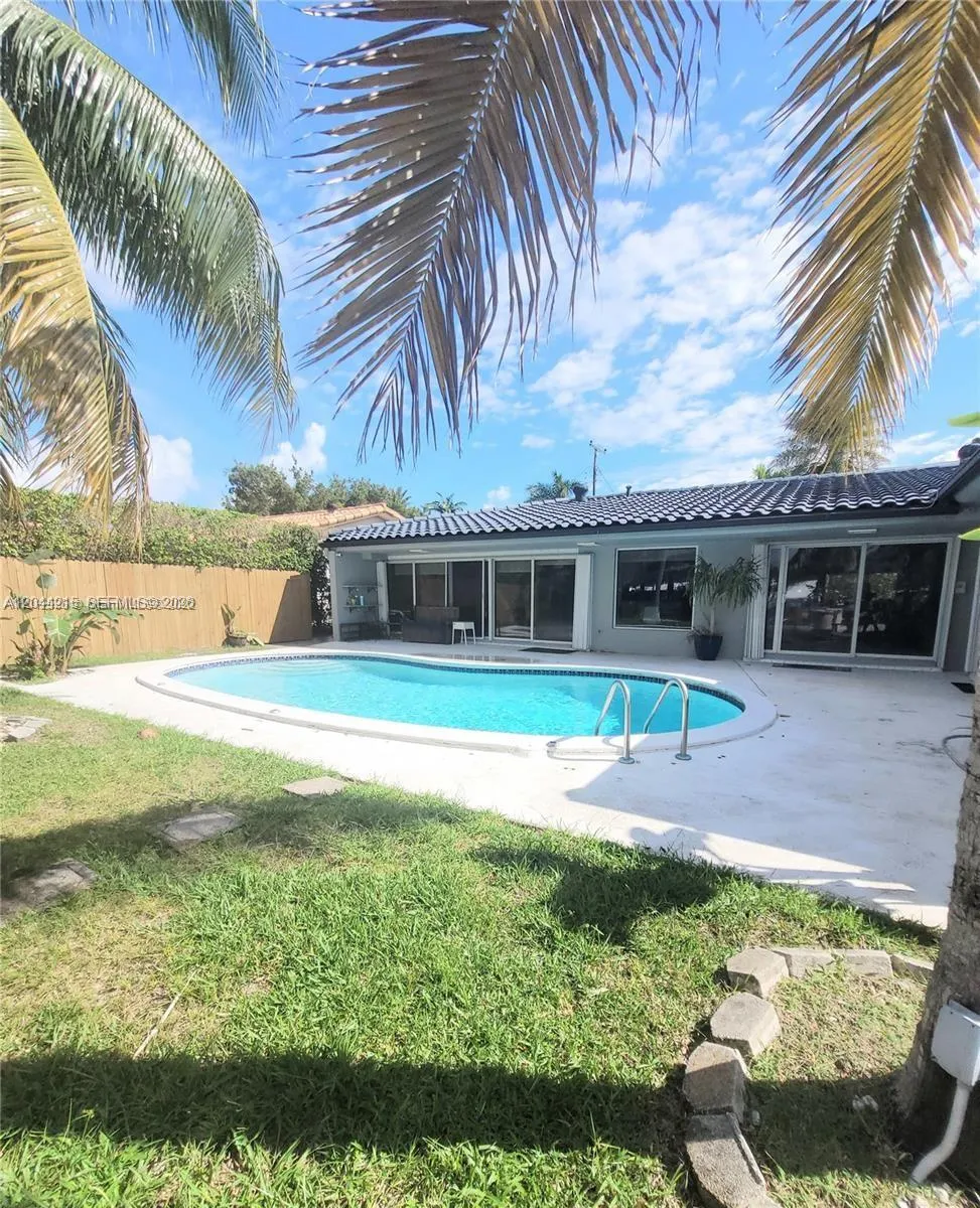 13140 Coronado Dr North Miami, FL 33181