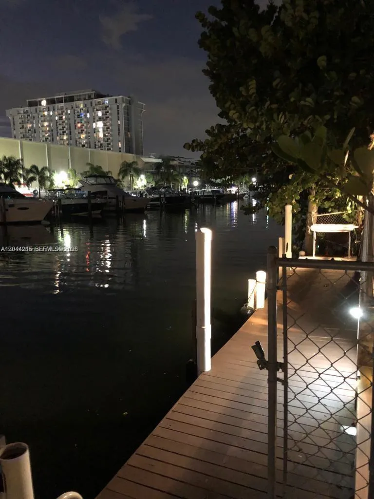 13140 Coronado Dr North Miami, FL 33181