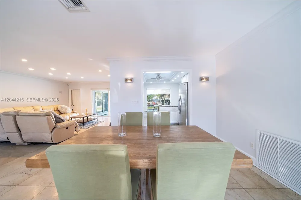 13140 Coronado Dr North Miami, FL 33181