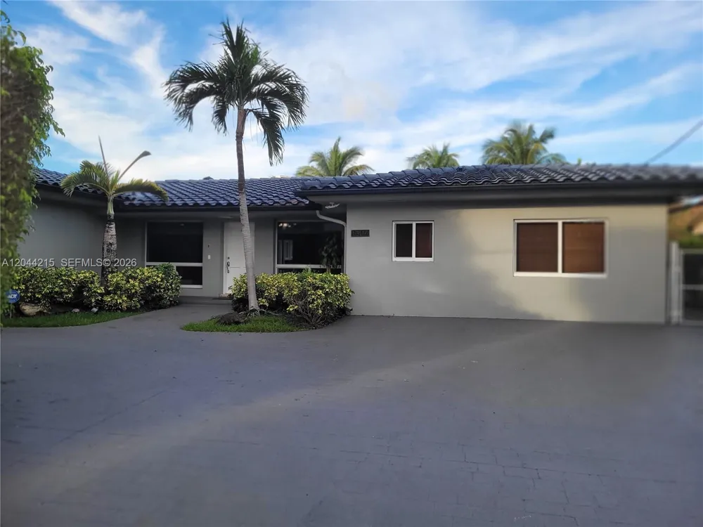 13140 Coronado Dr North Miami, FL 33181