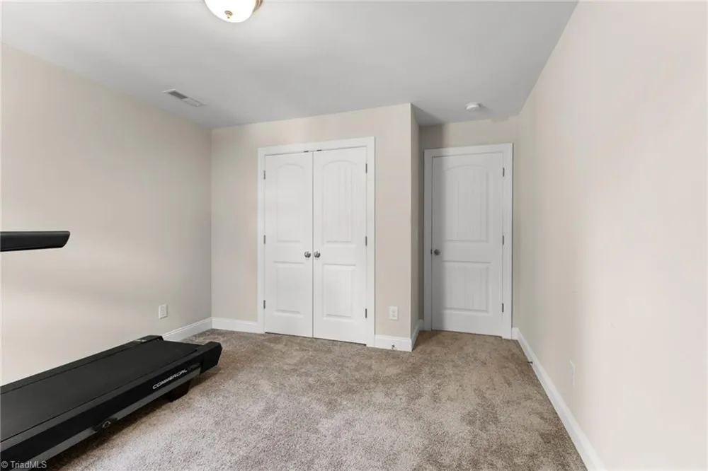 1523 Chickasha Drive Pfafftown, NC 27040