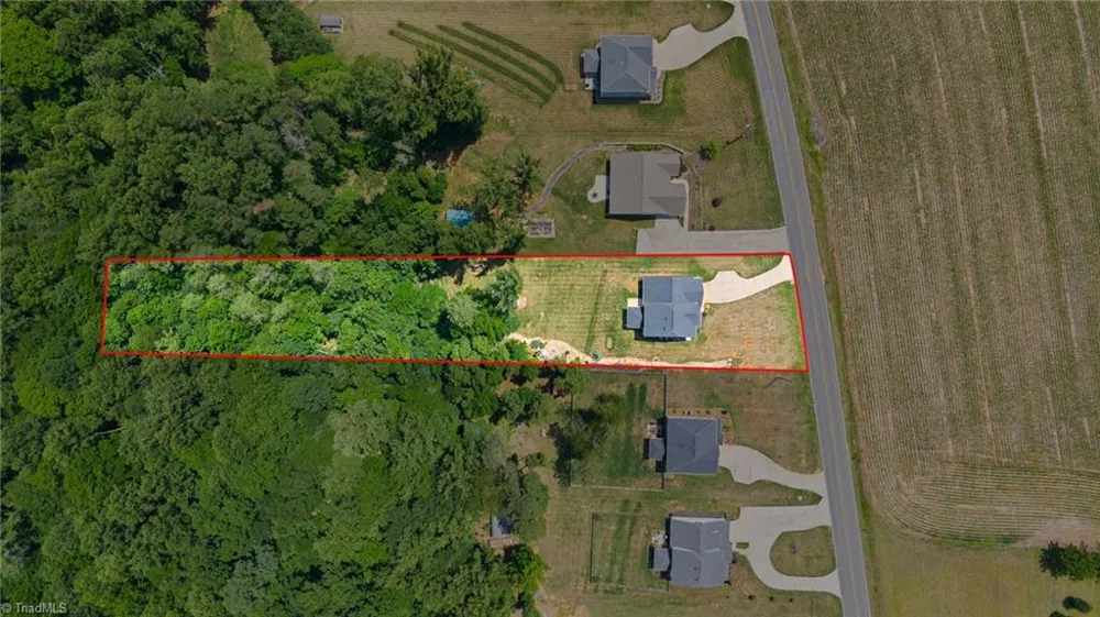 1523 Chickasha Drive Pfafftown, NC 27040