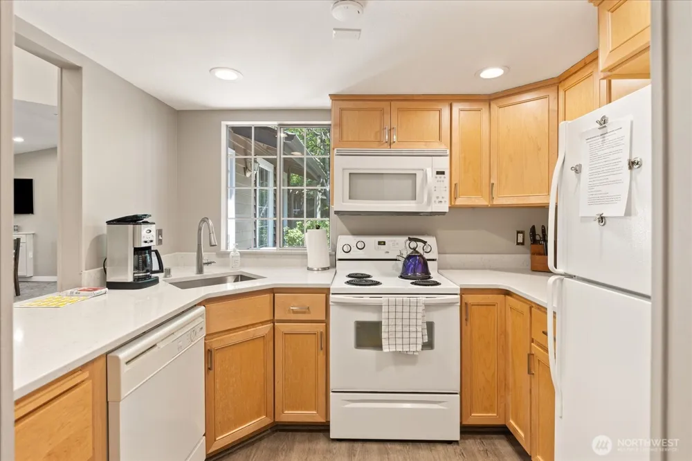 6631 114th Avenue SE Bellevue, WA 98006