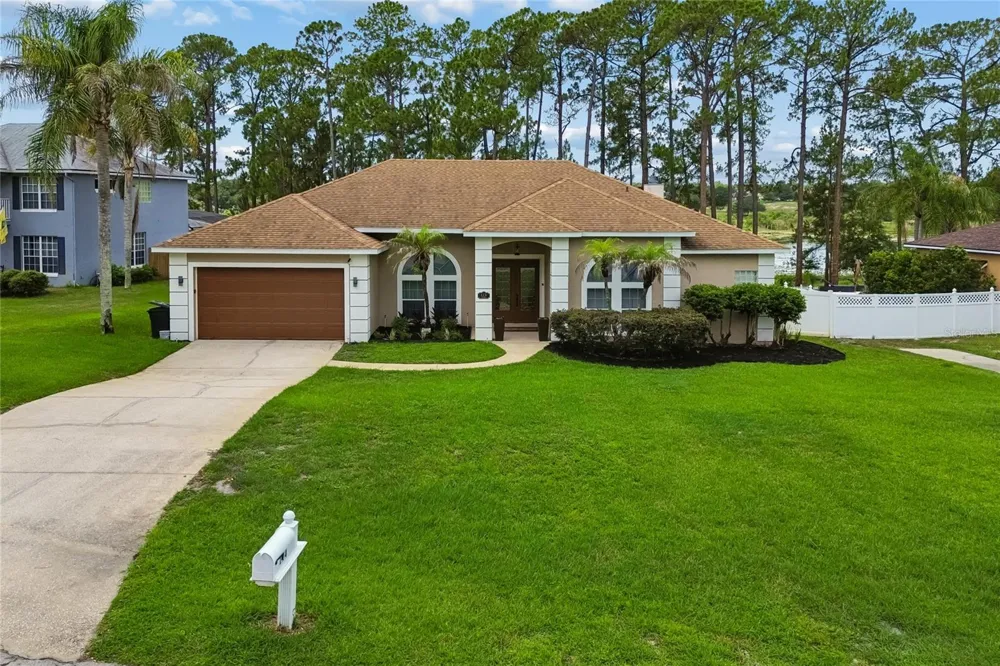 114 GLEN ABBEY LANE Debary, FL 32713