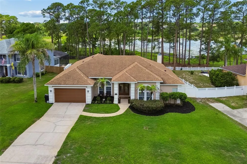 114 GLEN ABBEY LANE Debary, FL 32713