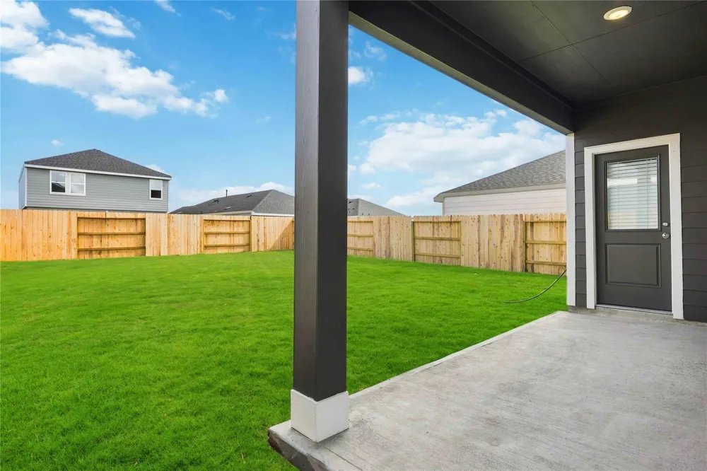 5114 Greengrass Willow Way Houston, TX 77048