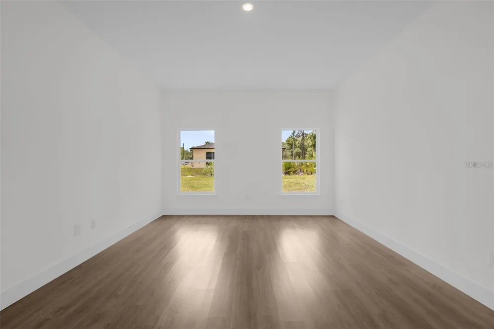 6476 SANDBORN LOOP Dunnellon, FL 34433