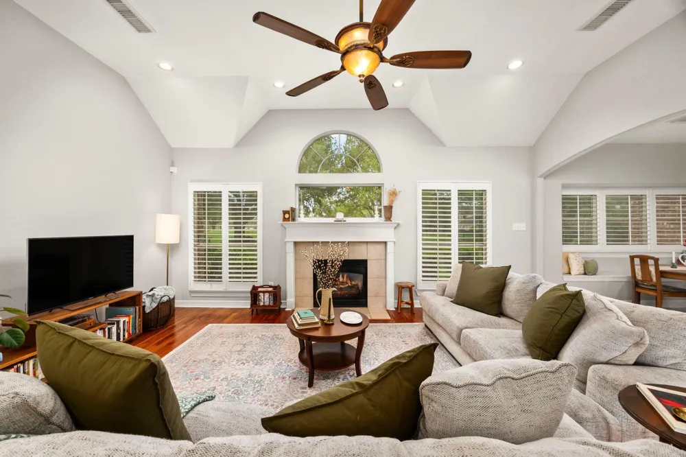 5210 Weston Drive Weston Lakes, TX 77441