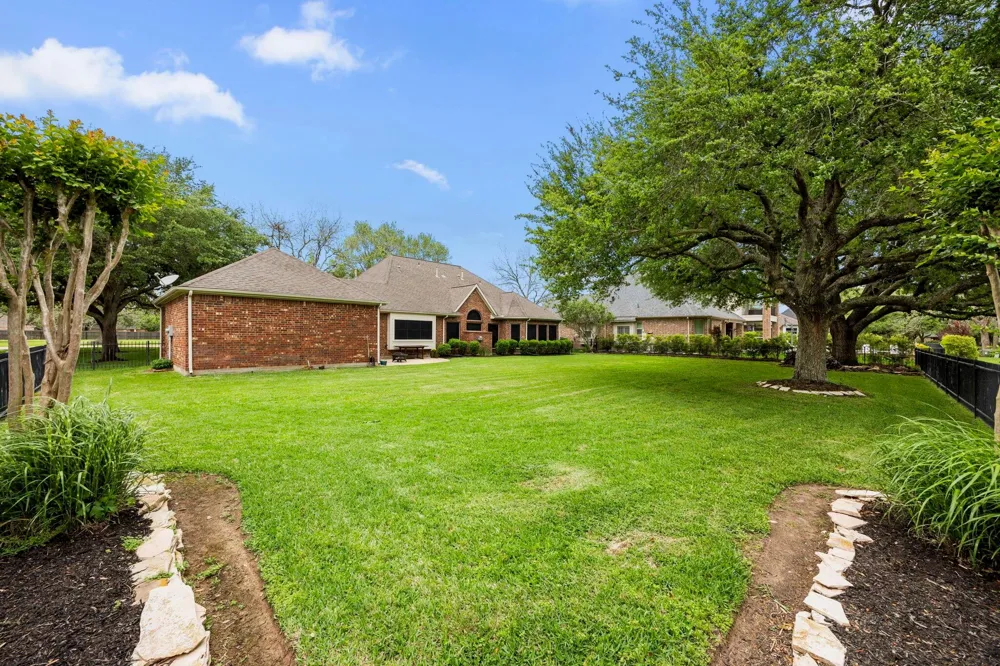 5210 Weston Drive Weston Lakes, TX 77441