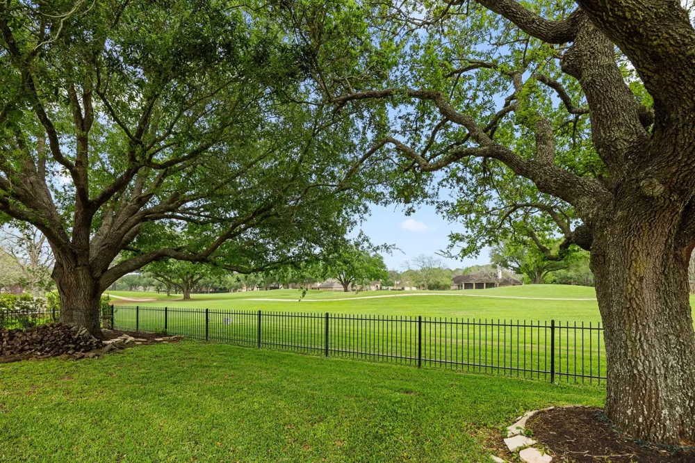 5210 Weston Drive Weston Lakes, TX 77441