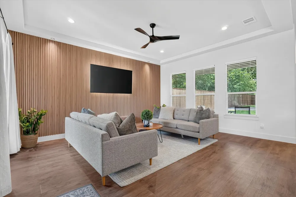 3210 Carpenter Avenue Dallas, TX 75215