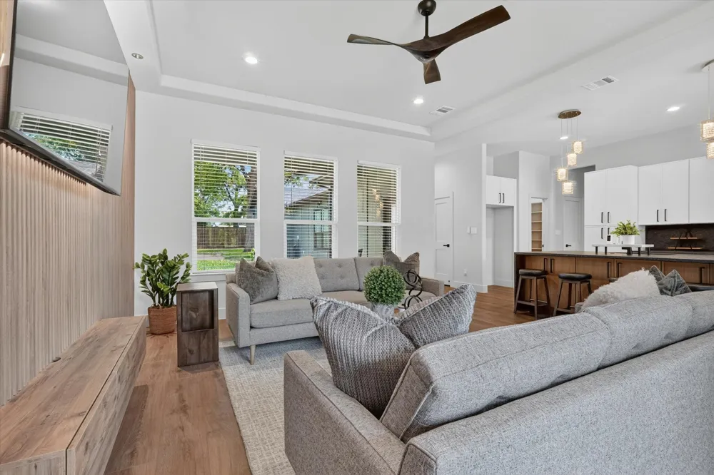 3210 Carpenter Avenue Dallas, TX 75215