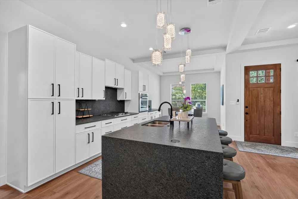 3210 Carpenter Avenue Dallas, TX 75215
