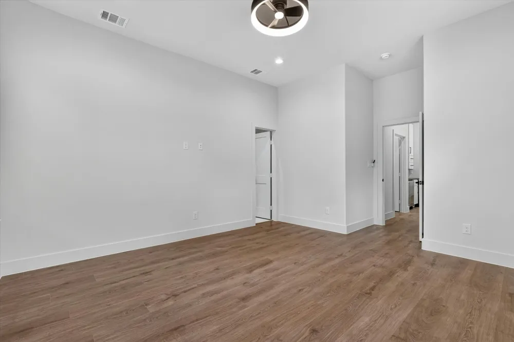 3210 Carpenter Avenue Dallas, TX 75215