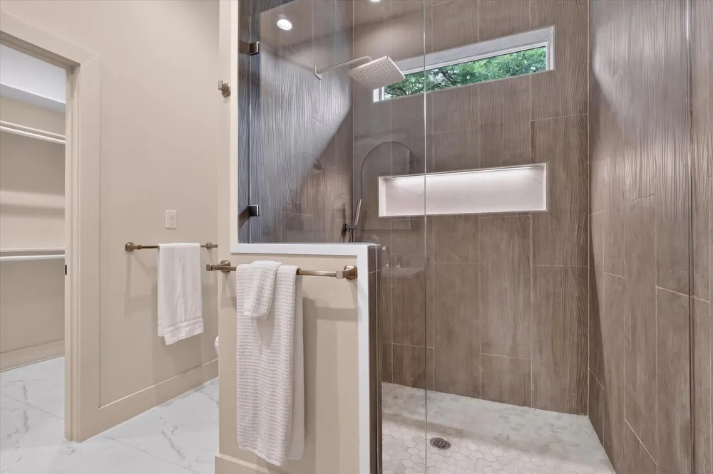 3210 Carpenter Avenue Dallas, TX 75215
