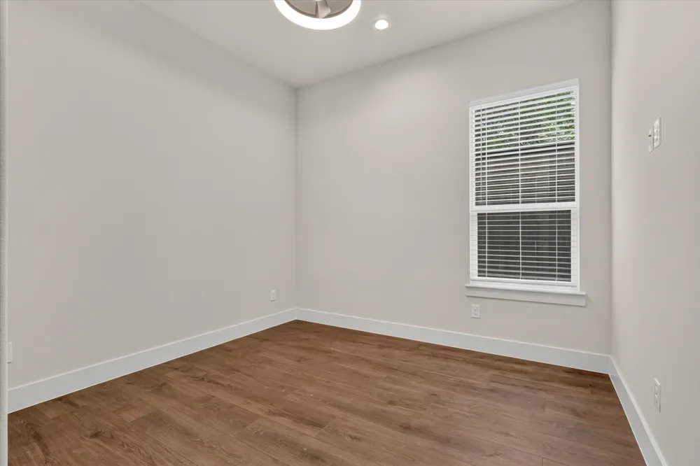 3210 Carpenter Avenue Dallas, TX 75215