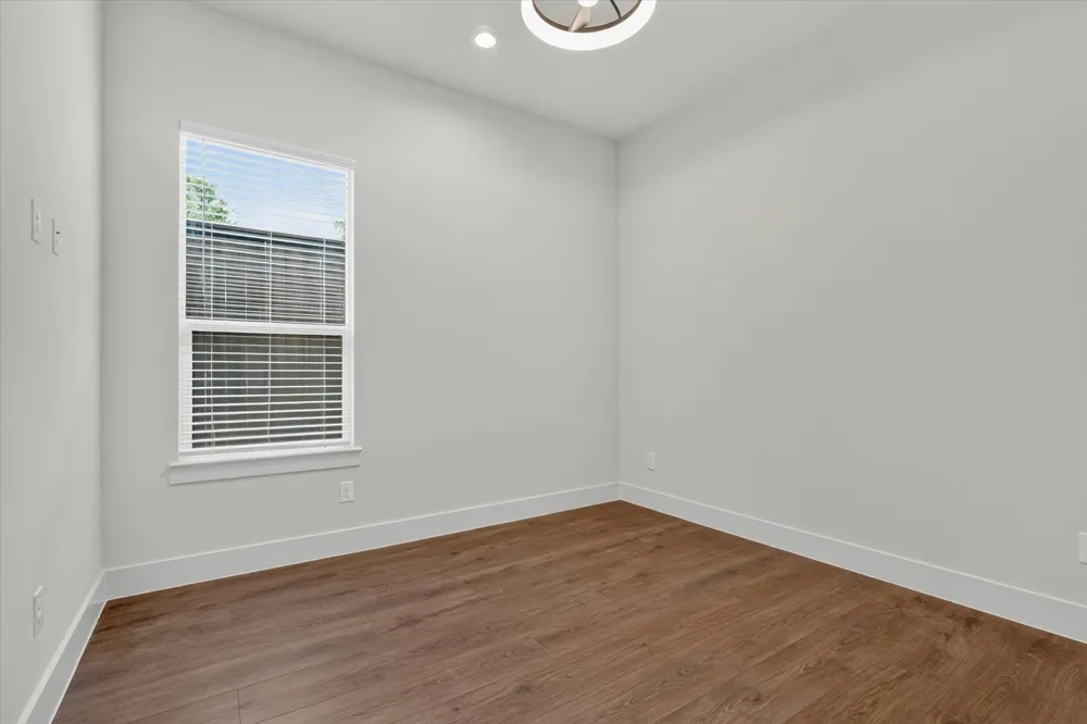 3210 Carpenter Avenue Dallas, TX 75215