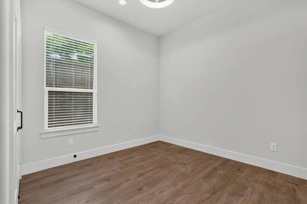 3210 Carpenter Avenue Dallas, TX 75215