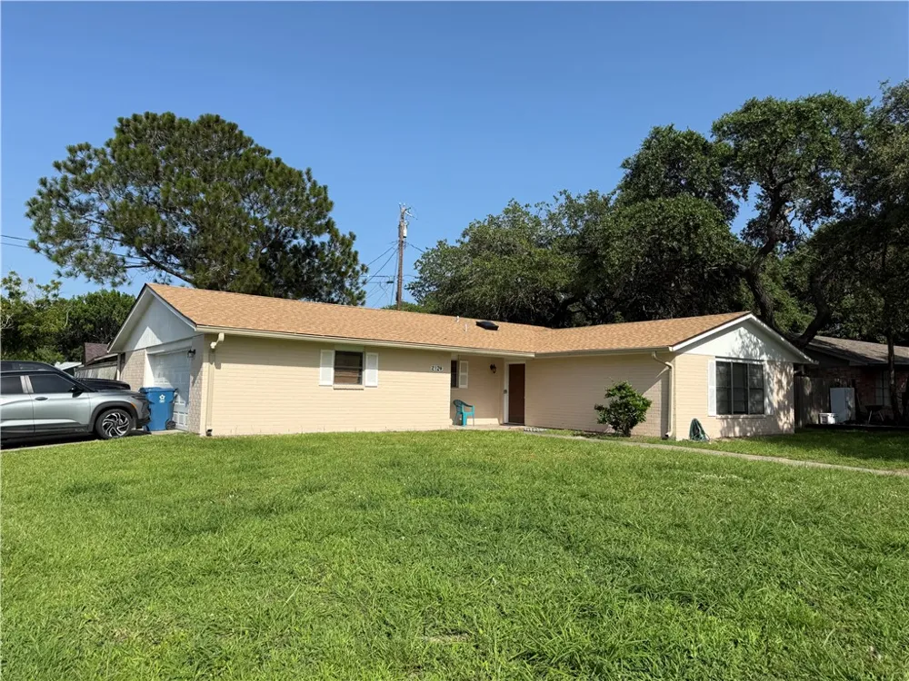 2124 Westwind Circle Ingleside, TX 78362