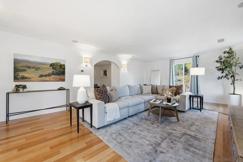 11248 Calle Oro Verde Valley Center, CA 92082