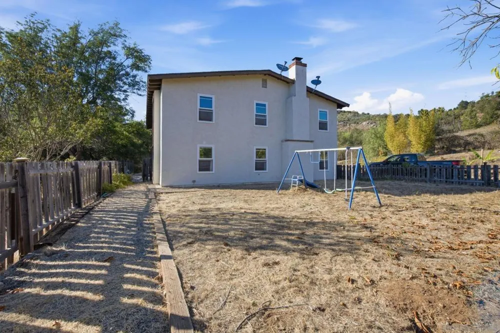 11248 Calle Oro Verde Valley Center, CA 92082